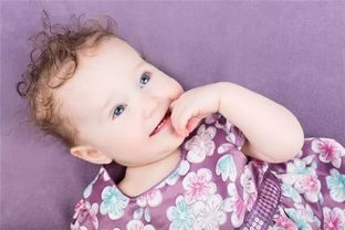 兔年女孩起名钰依琳，寓意珍贵如玉、优雅如林，如何将三个字改写为一个？