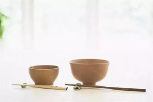 一、 水晶碗的风水寓意：多维度的象征意义