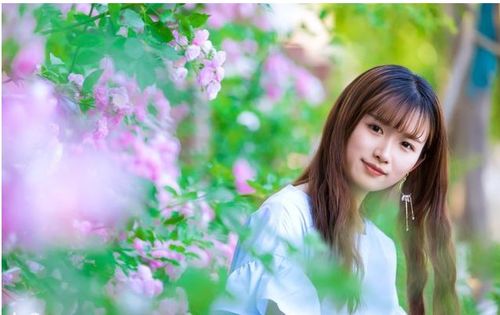2. 家庭生活氛围营造的艺术创作性