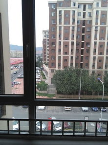 多维因素综合考量：优化别墅窗外风水布局的核心策略