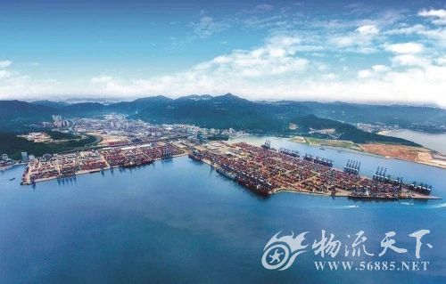 三、 交通运输枢纽与周边配套设施解析