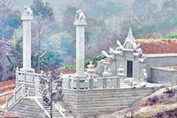 农历四月有哪些吉日适合盖房和修坟？