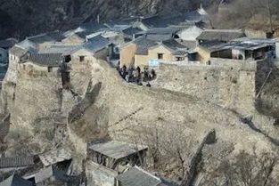 萧条景区深度游：一场灵魂的放逐