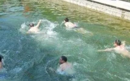 梦见向水平线游泳——爱情关系将经历快速转变
