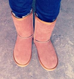 梦见购买鞋子有什么寓意或象征意义？