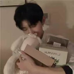 一、 昵称设计的文化语境：从“霸气超拽”到文化认同