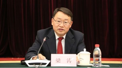 1.2 星座象征与情绪投射