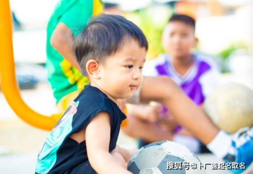 一、男宝宝好听的取名带解释推荐