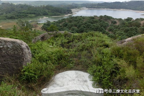 环境因素与综合判断：内外兼修的风水理念